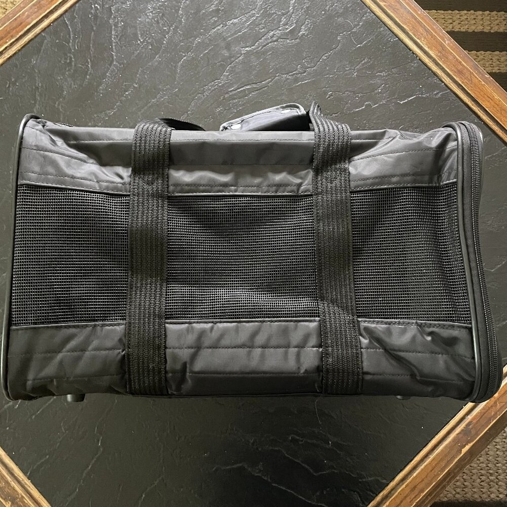Black Sherpa Pet Carrier (Large)